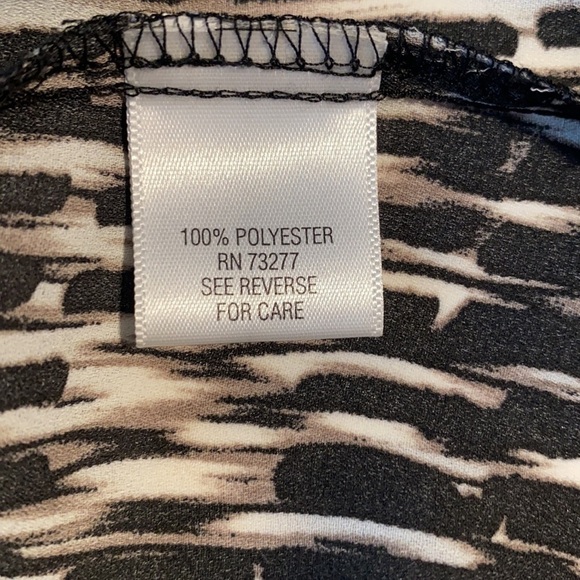 3 for $30 Vertical striped animal like blouse PS - Picture 7 of 9